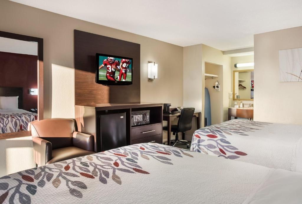 Deluxe Room with Two Queen Beds Non-Smoking