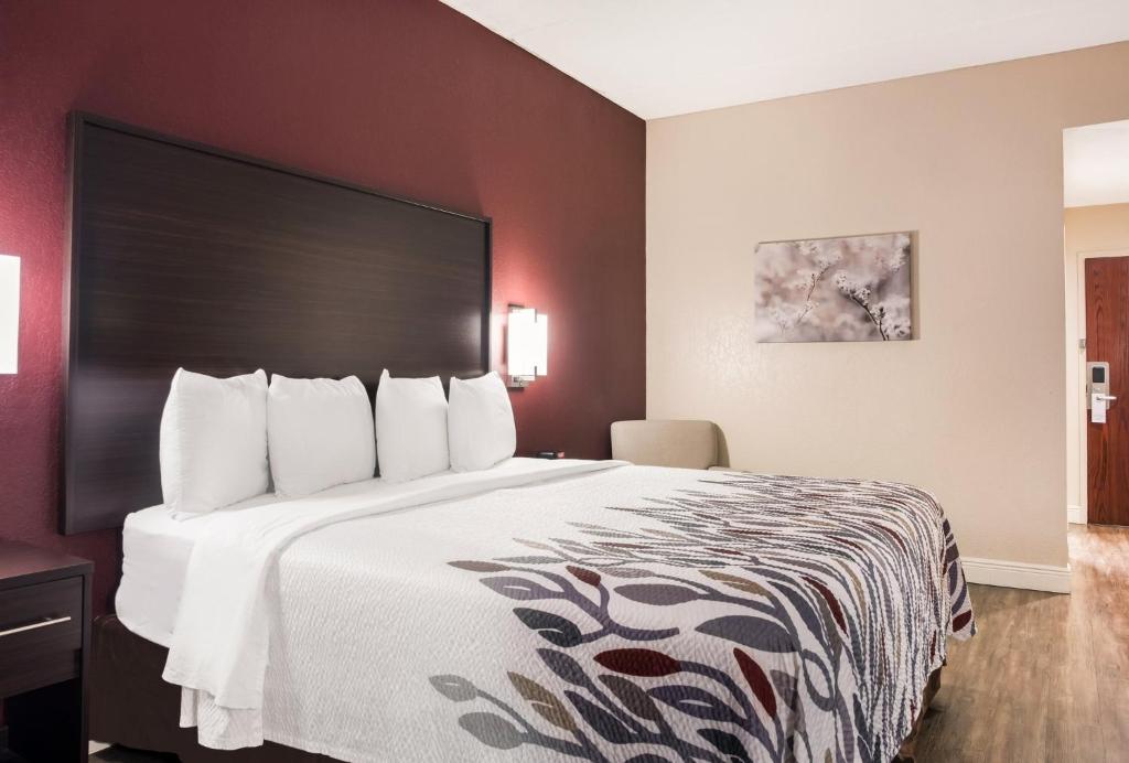 Superior King Room Disability Access Non-Smoking