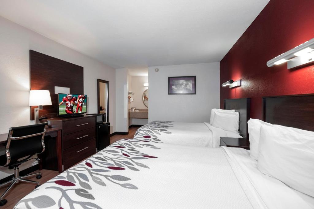 Deluxe Room with Two Queen Beds Non-Smoking