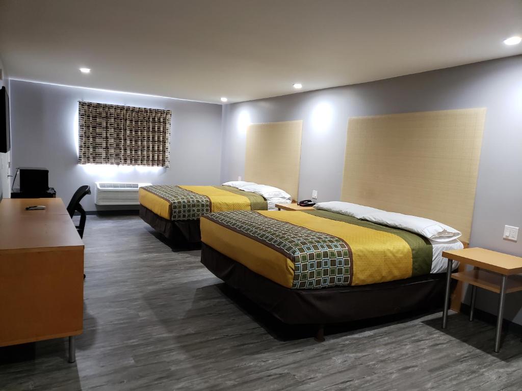 King Room with Two King Beds