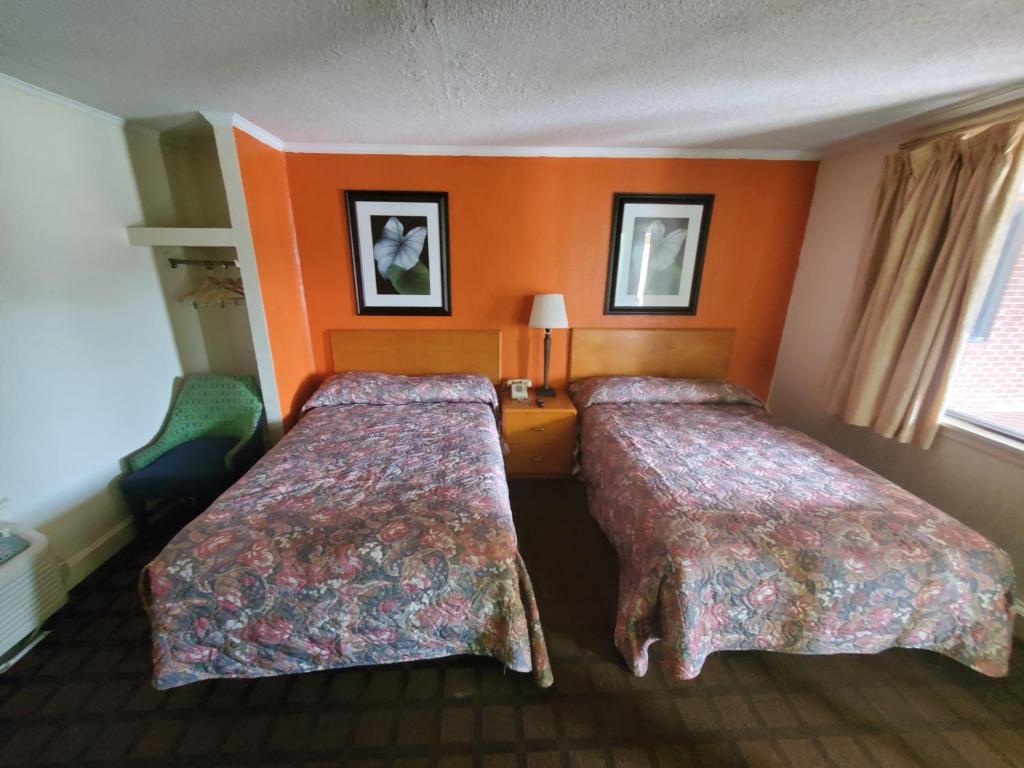 Double Room with Two Double Beds – Smoking
