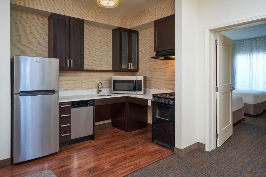 One-Bedroom Suite with Two Queen Beds