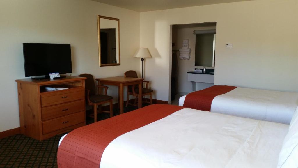 Queen Room with Two Queen Beds