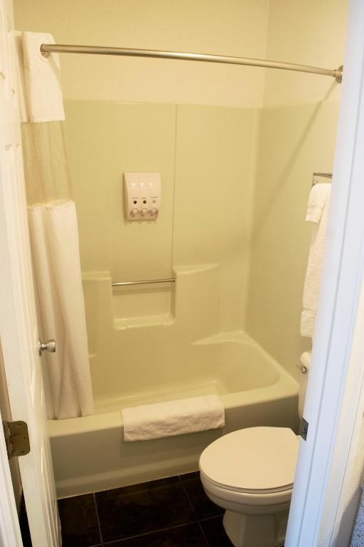 King Room – Non-Smoking