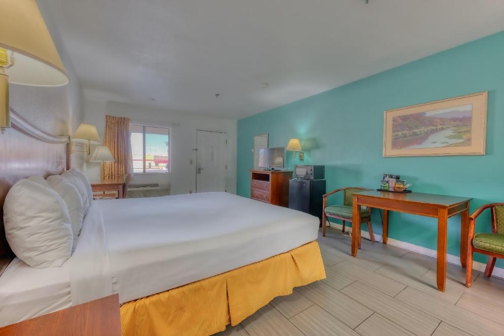 King Room – Non-Smoking