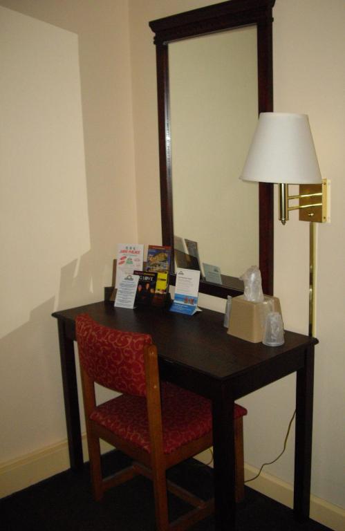 King Room – Non-Smoking