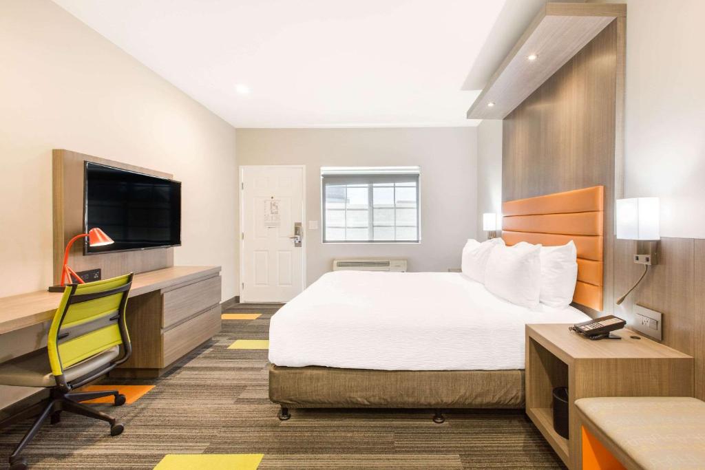 King Room – Non-Smoking