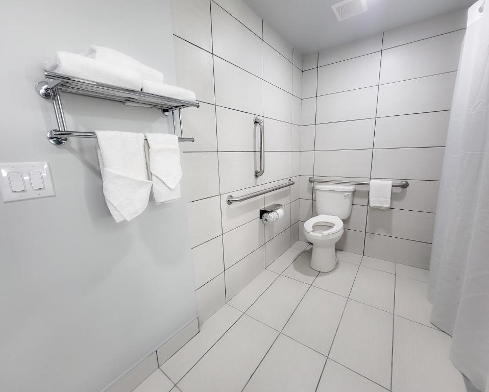 King Room – AccessibleNon-Smoking