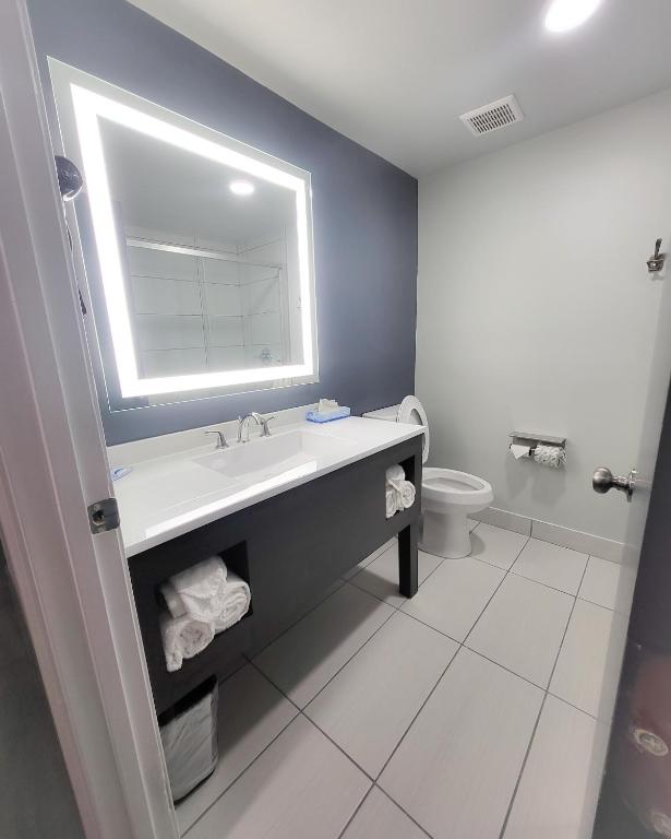 Suite with Two Double Beds – Non Smoking