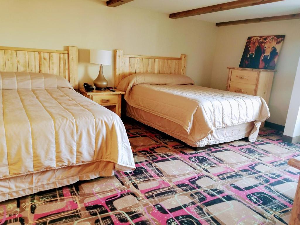 Signature Queen Room with Two Queen Beds