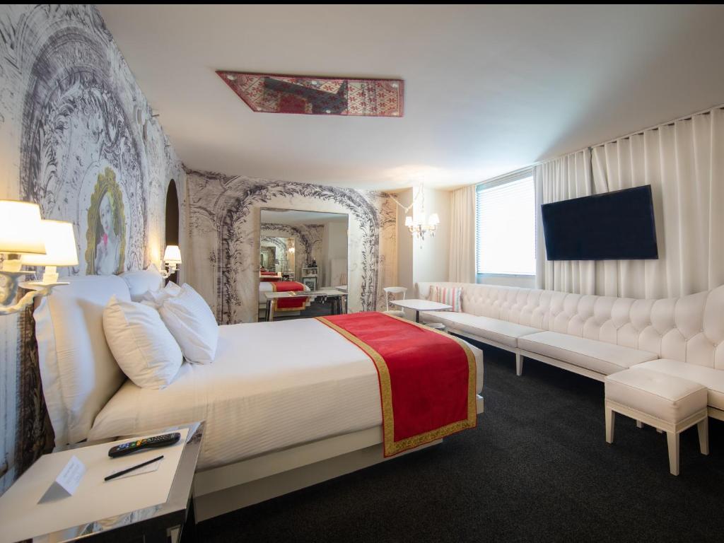 Alexandria Iconic King