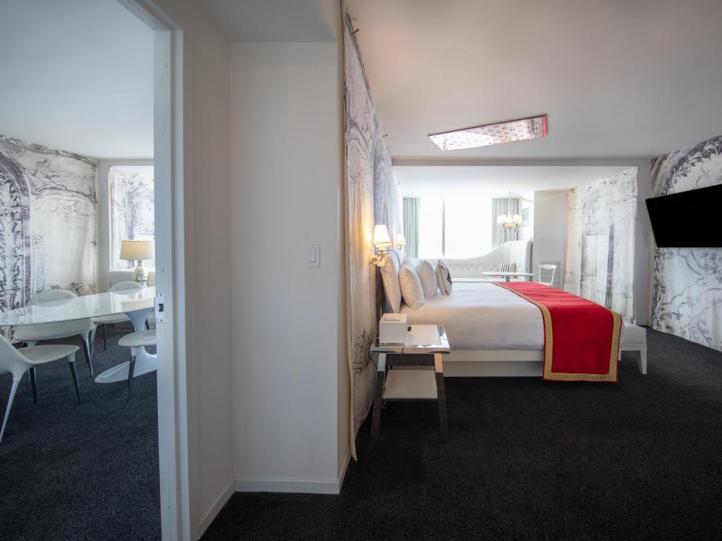 Alexandria Ultra Suite