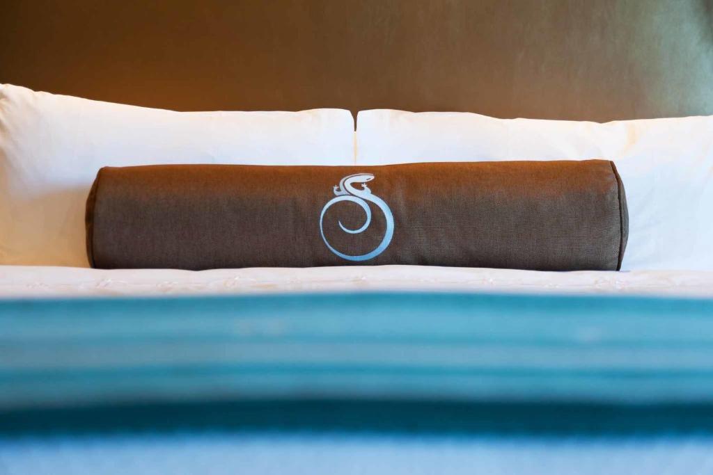 Terrace Double Queen Guestroom