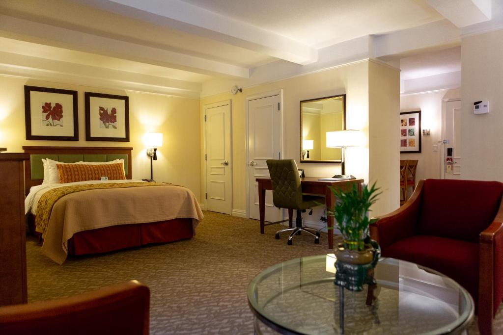 Executive Junior King Suite