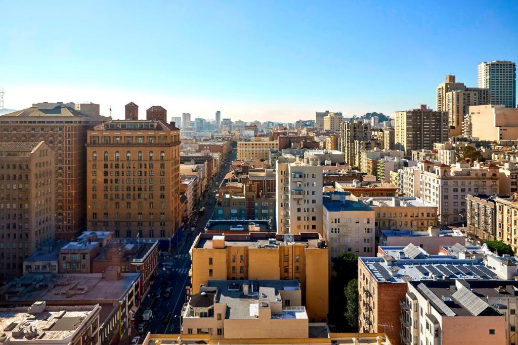 Double Room with City or Bay View