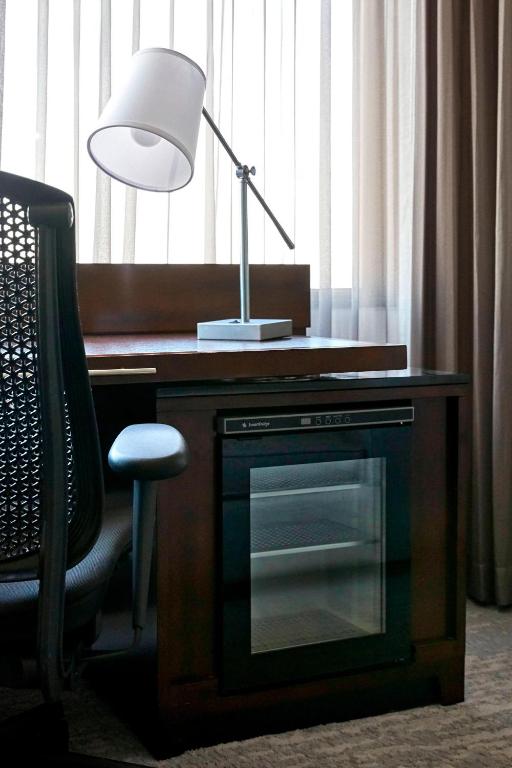 Junior King Suite with Sofa Bed