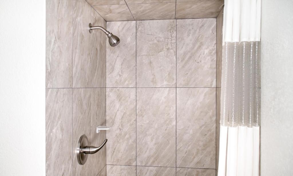 King Room with Courtyard View