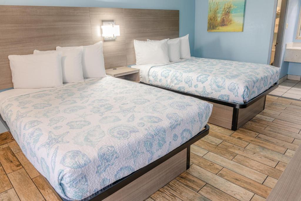 Double Room with Two Double Beds – Non-Smoking