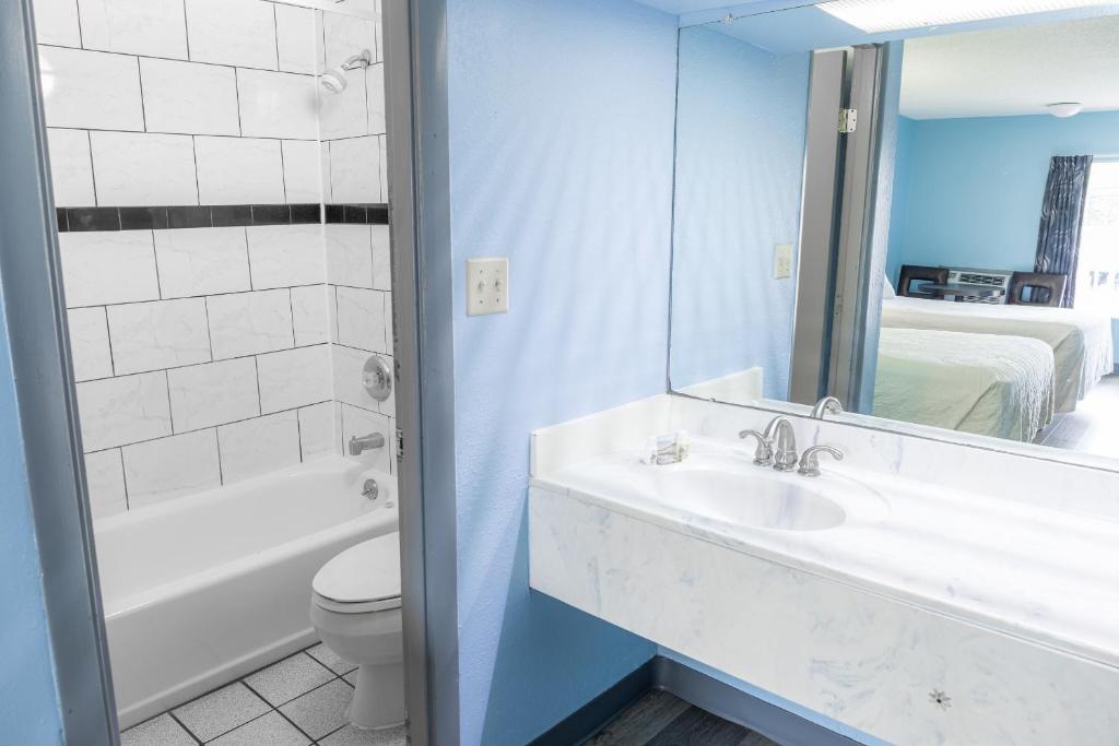 Double Room with Two Double Beds – Non-Smoking