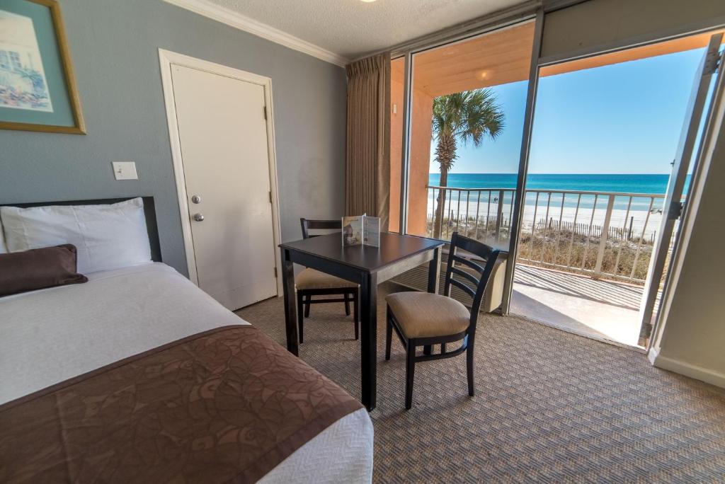 Double Room with Patio