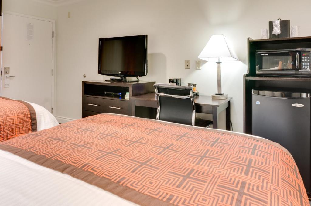 Double Room with Two Double Beds