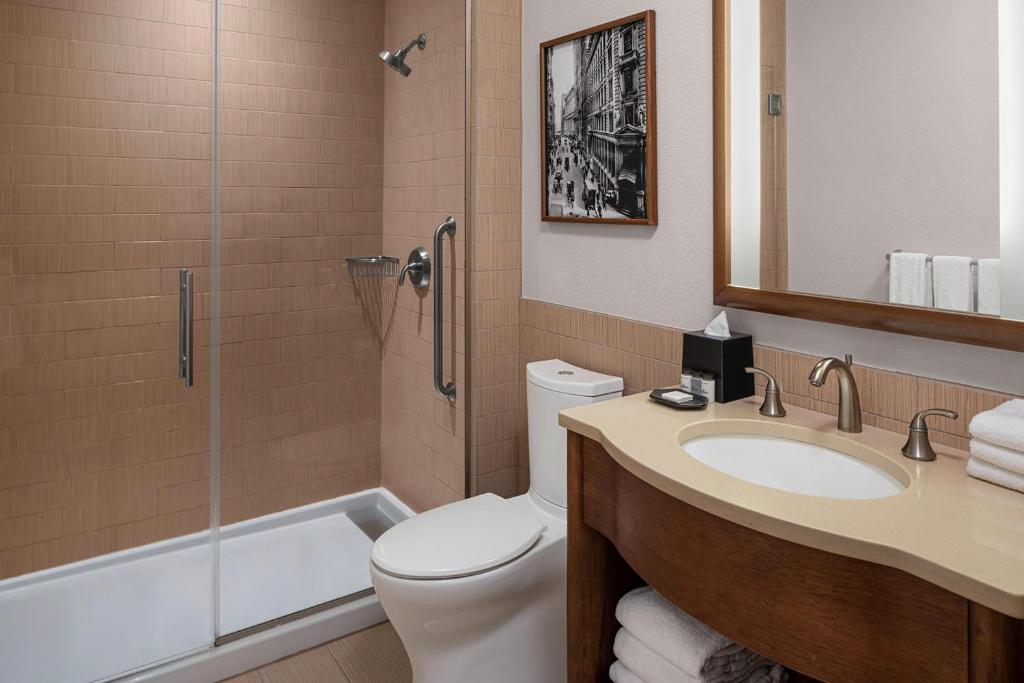 King Room – Club Level