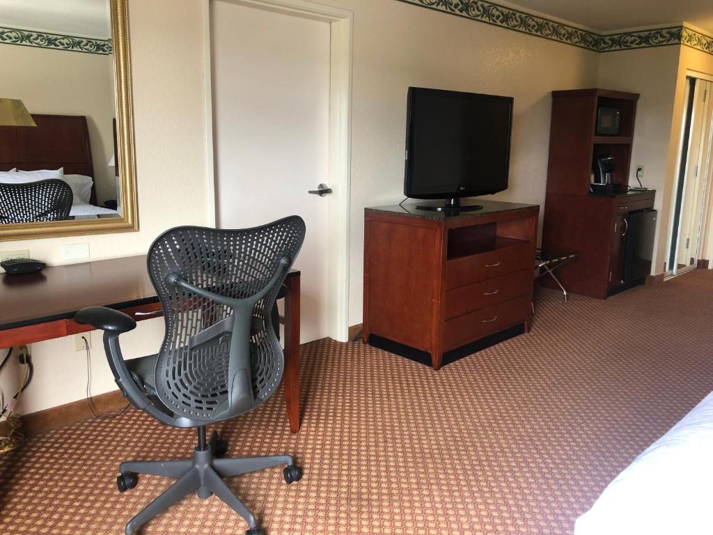 Superior Queen Room with Two Queen Beds