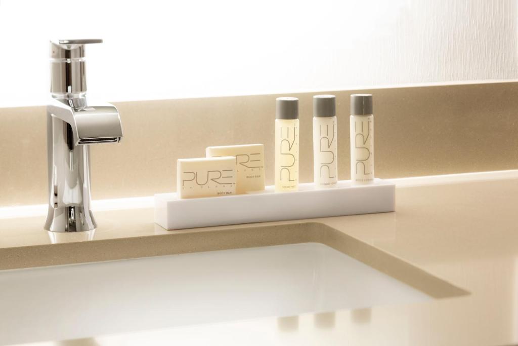 Deluxe Room 2 Queen Smoking