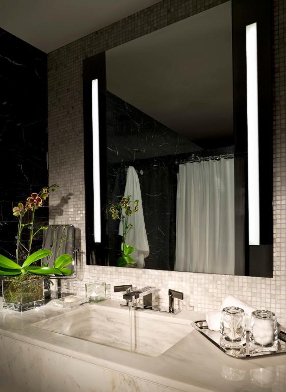 Queen Room – Disability Access