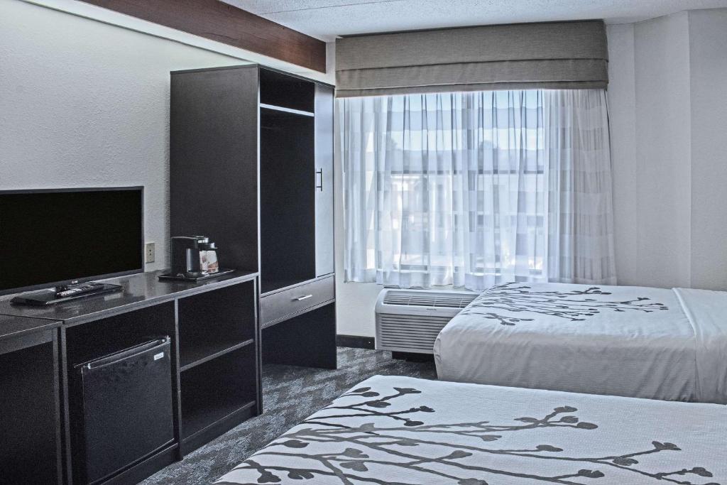 Double Room with Two Double Beds – Non-Smoking