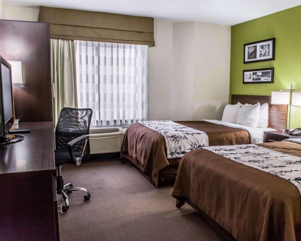 Double Room with Two Double Beds – Non-Smoking