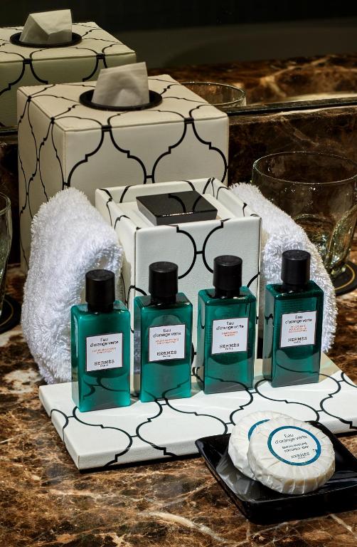 Prestige King Suite – Corner Room