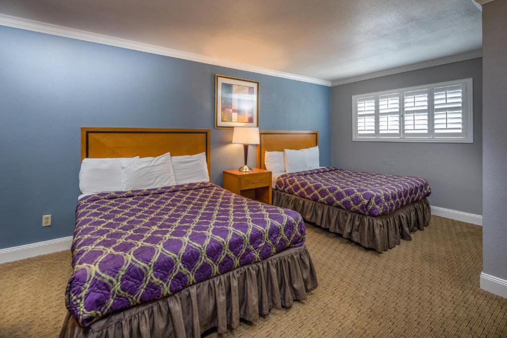 Queen Room with Two Queen Beds