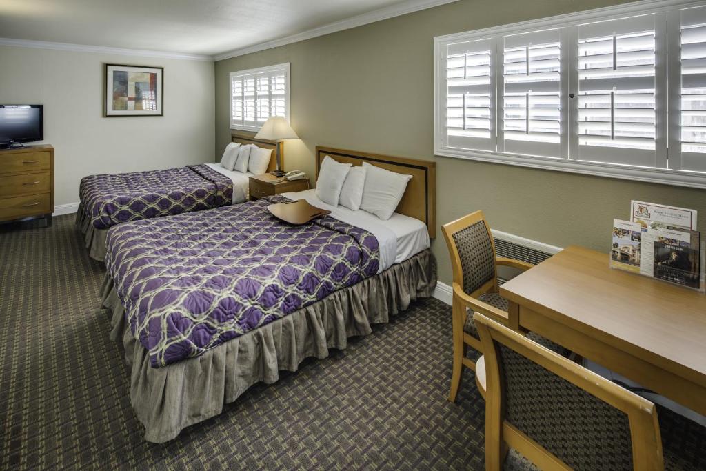 Queen Room with Two Queen Beds