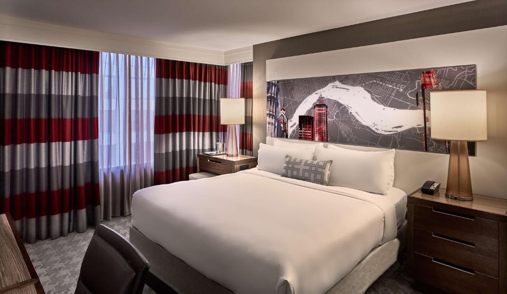 Junior Suite with King Bed