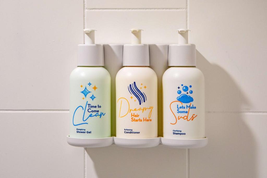 Guestroom Two Queens