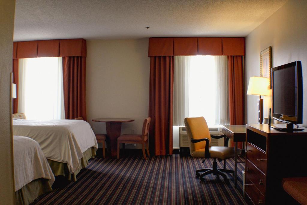 Large Queen Room with Two Queen Beds