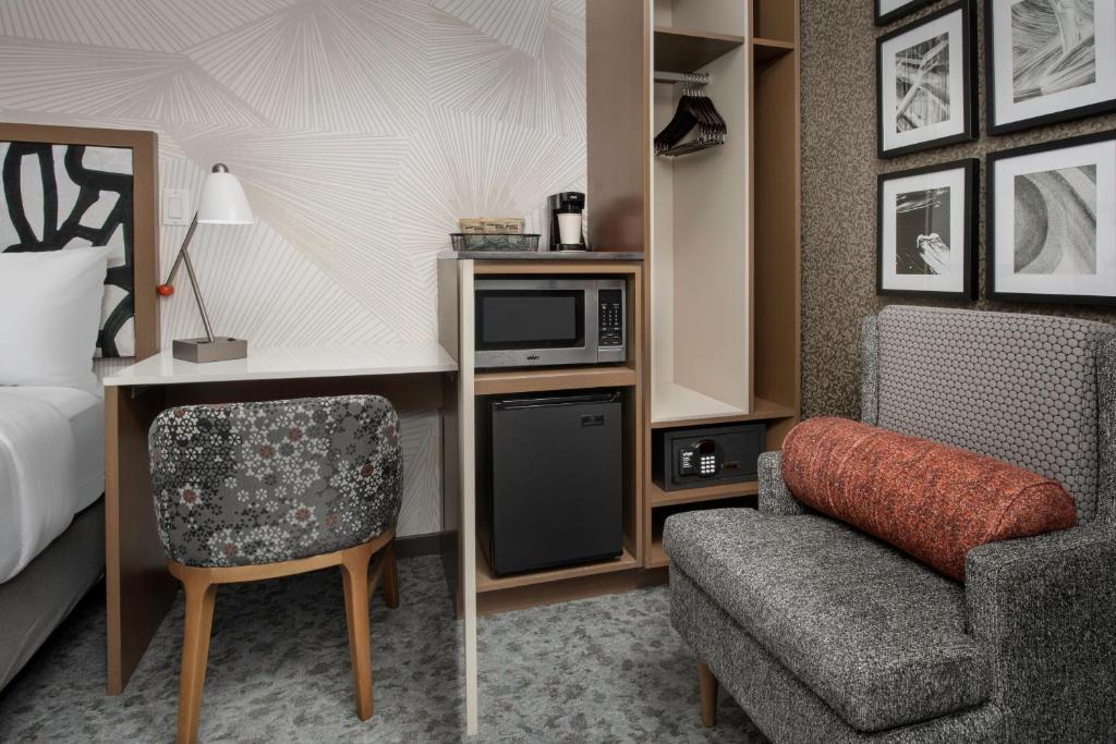 Suite with Two Queen Beds