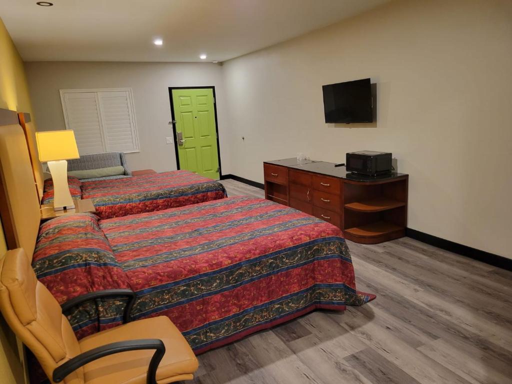 Queen Room – Disability Access