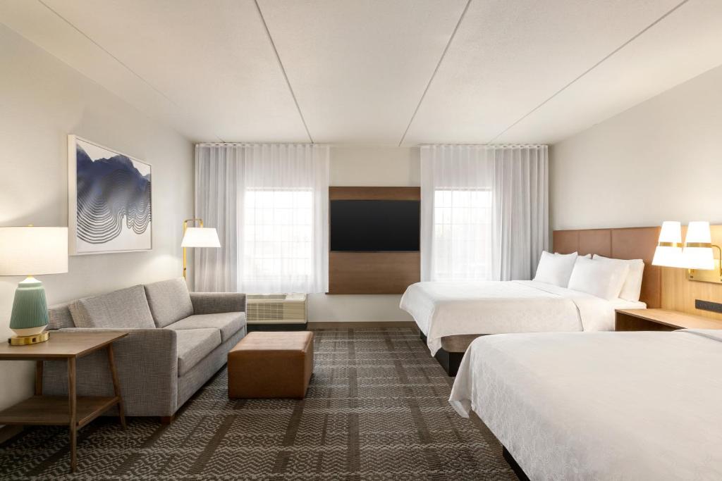 Queen Studio with Sofa Bed