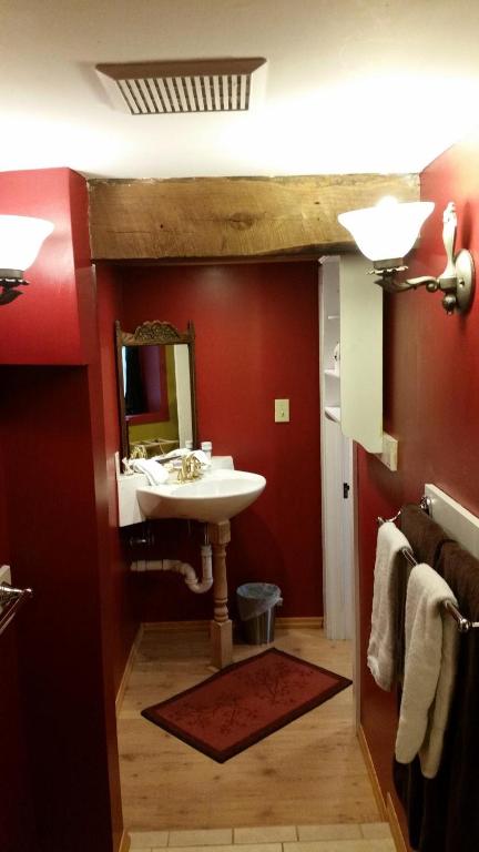 Deluxe Double Room with Shower