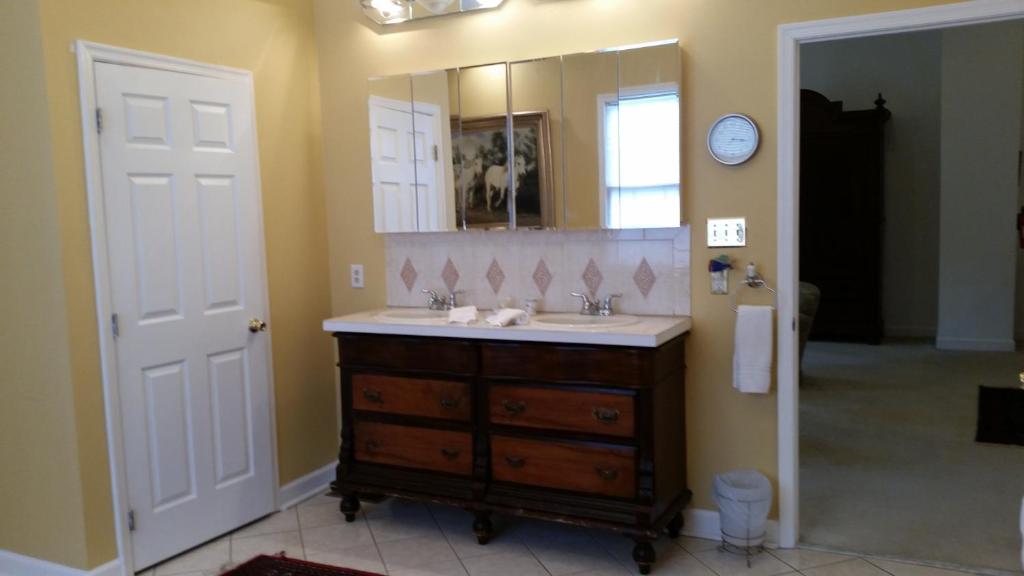 King Suite with Balcony