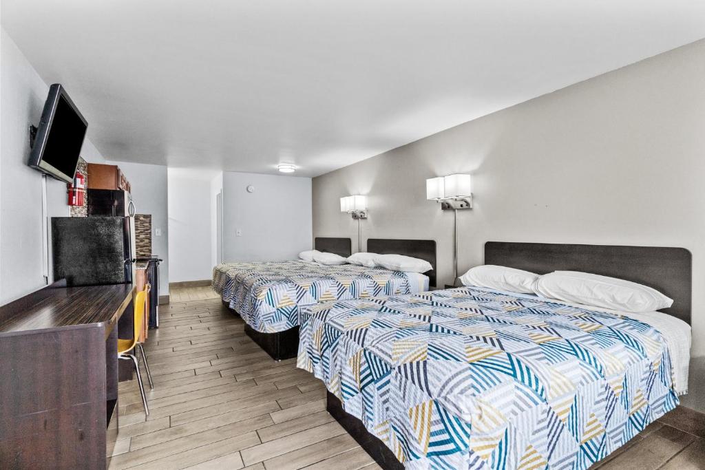 Superior Queen Room – Non-Smoking