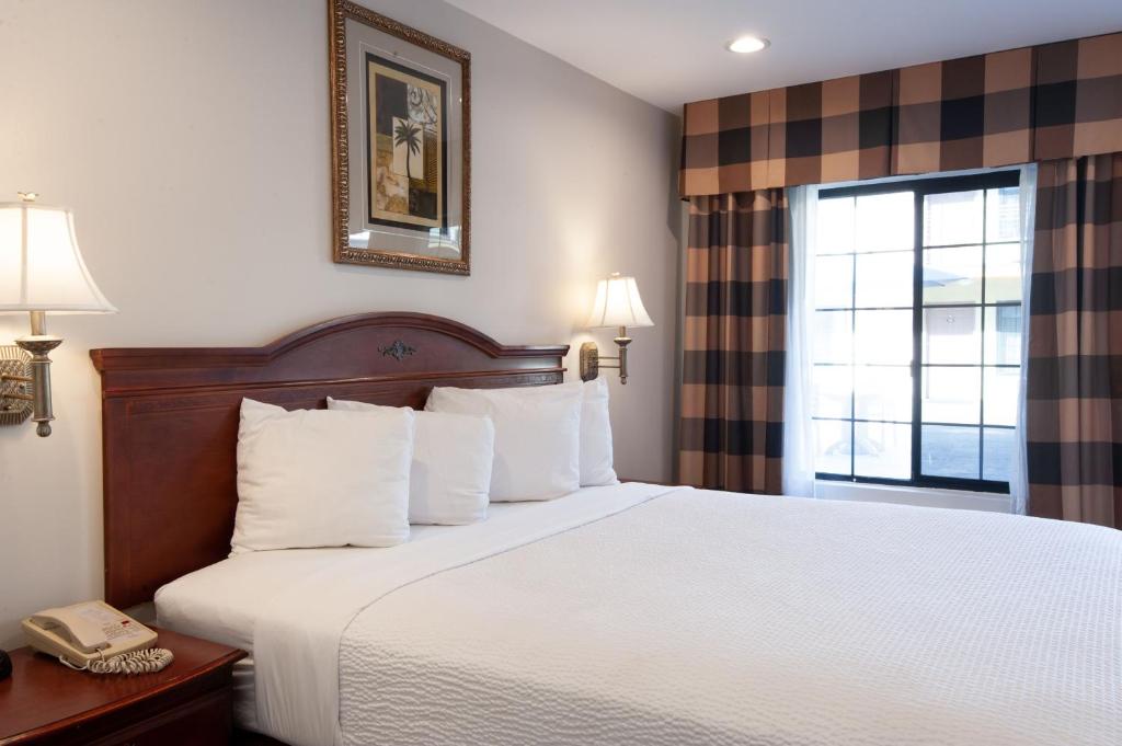 King Room – Non-Smoking