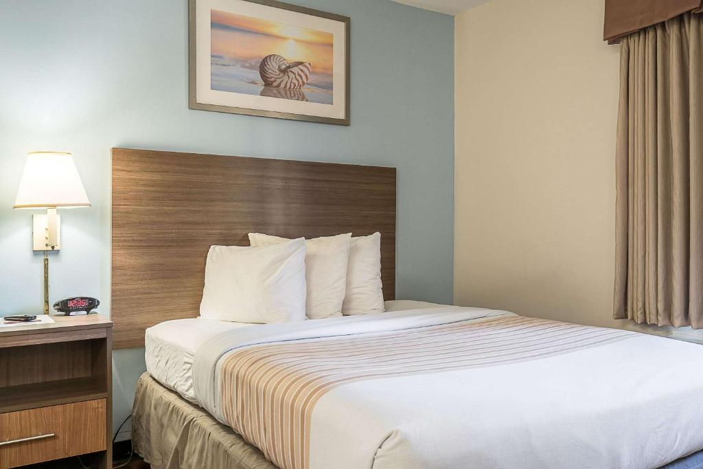 Queen Room – Smoking