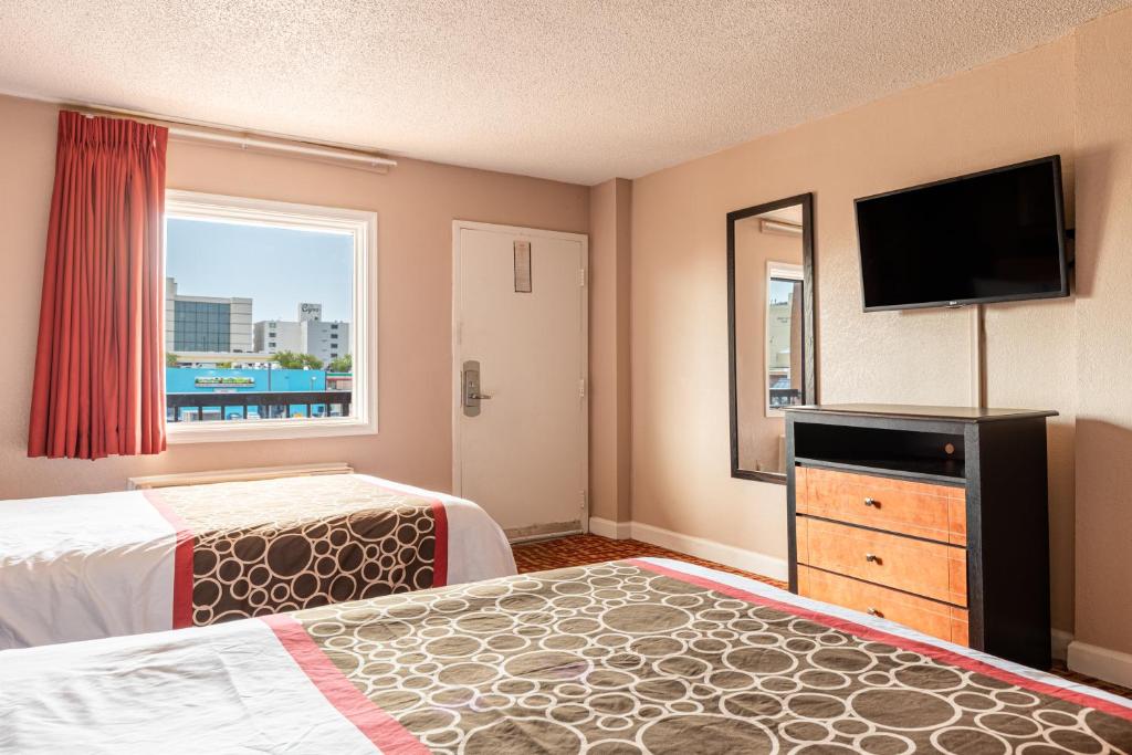 Deluxe Double Room with Two Double Beds