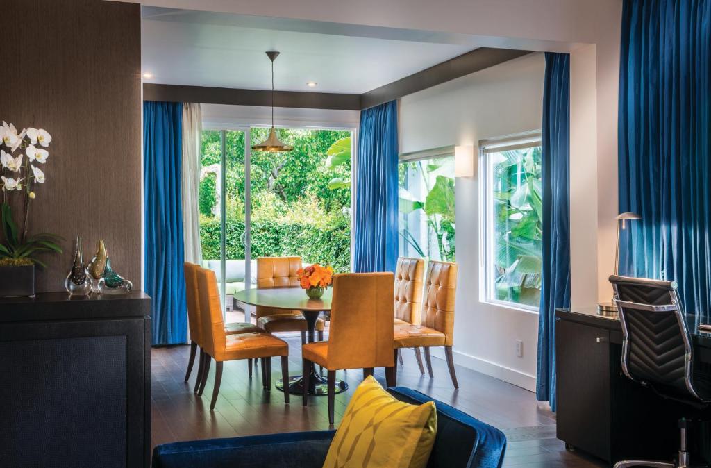 Grand Deluxe One-Bedroom Villa