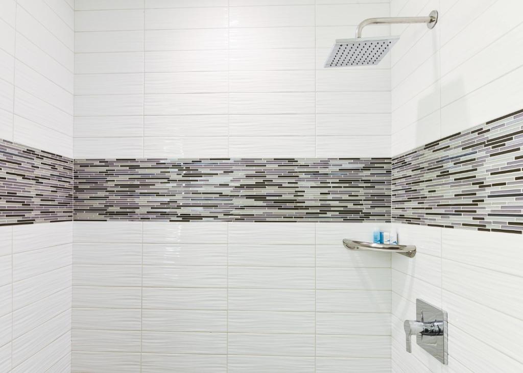 Double Room with Two Double Beds – Mobility Access