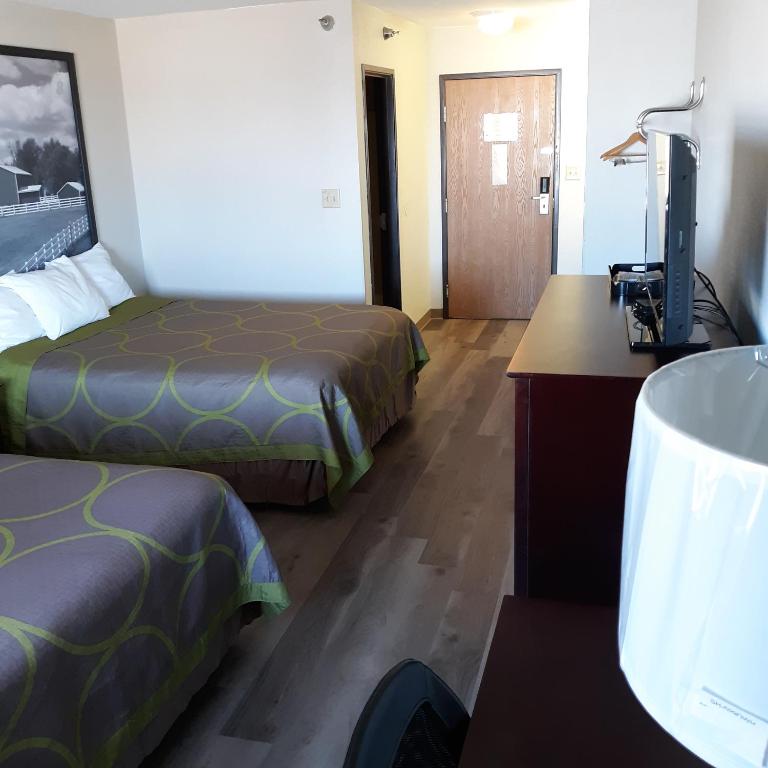 Double Room with Two Double Beds – Non-Smoking