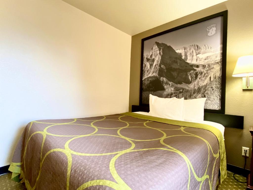 Queen Room – Mobility AccessNon-Smoking